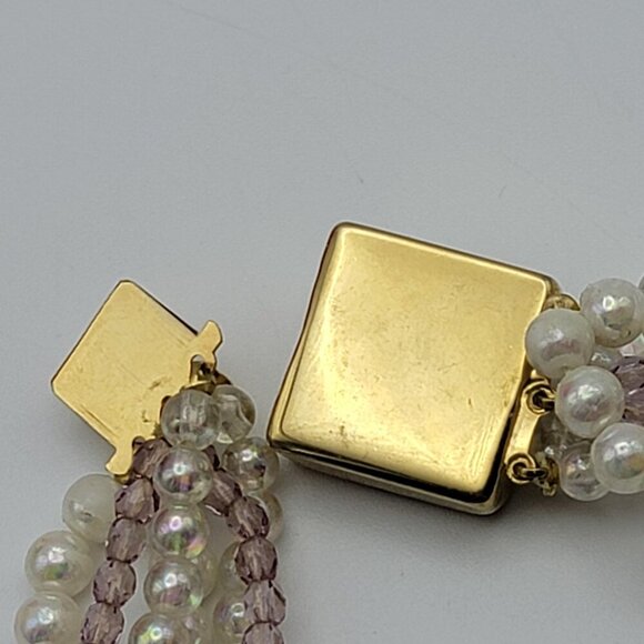 Vintage Faux Pearl Necklace White And Pink Multi Strand Gold Tone Box Clasp 17" - Picture 6 of 6
